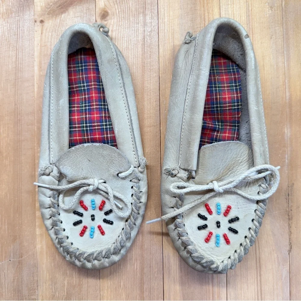 Minnetonka Style Beaded Leather Moccasins